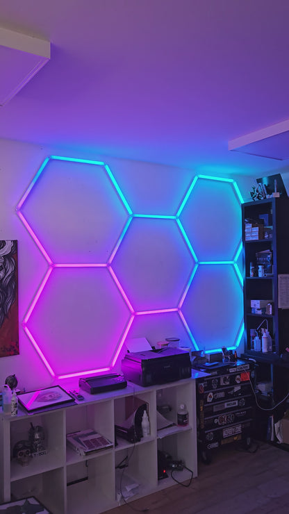 RGB Hexagon Panel – 5 Warben | App-Steuerung | RGBIC Farbverläufe | 1,7 x 2,3 m
