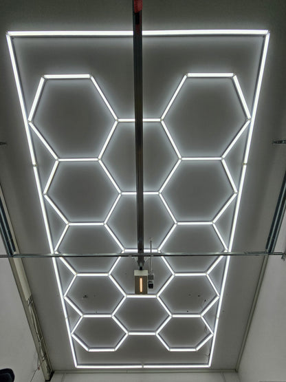 LED Hexagon Lichtpanel – 14 Warben | 3-stufig dimmbar | 4,8 x 2,4 m